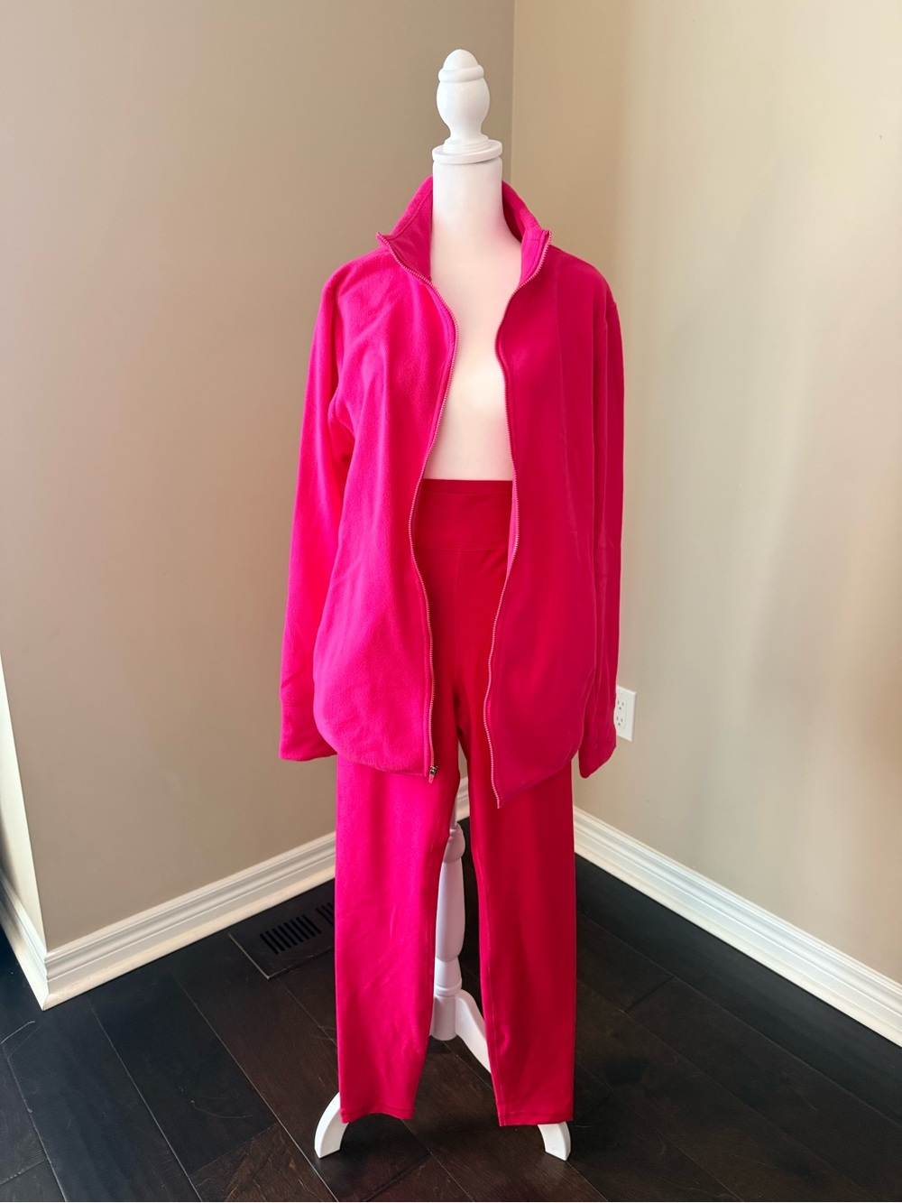 Old Navy Active Bright Hot Pink Fleece Zip Jacket and Pants Set